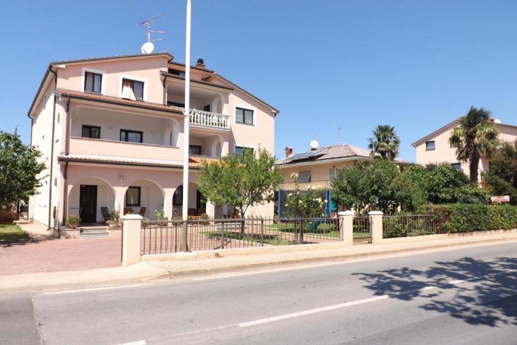 In Mit Terrasse, W-lan, Waschmaschine 853-3 * Umag